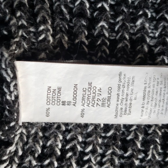 3/$18 - Gap Cardigan Sweater - Picture 3 of 3